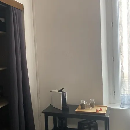 Industrie شالو أو شُمْبانيِ